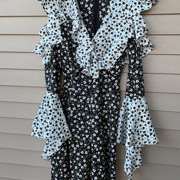 Pretty Little Thing Dress - Picture 3 of 7